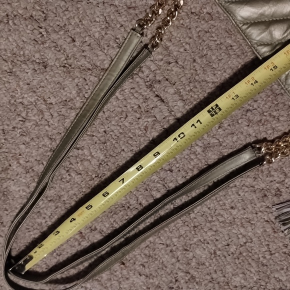 ⭐WOMEN'S Quilted Shoulder Bag Large Quilted Handbag Gold Chain - Picture 12 of 13